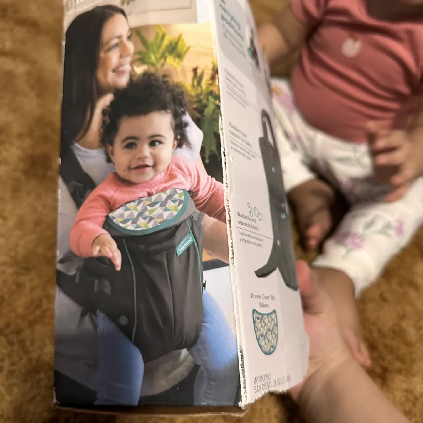 Infantino Swift Classic Carrier with Pocket image indicator(3)