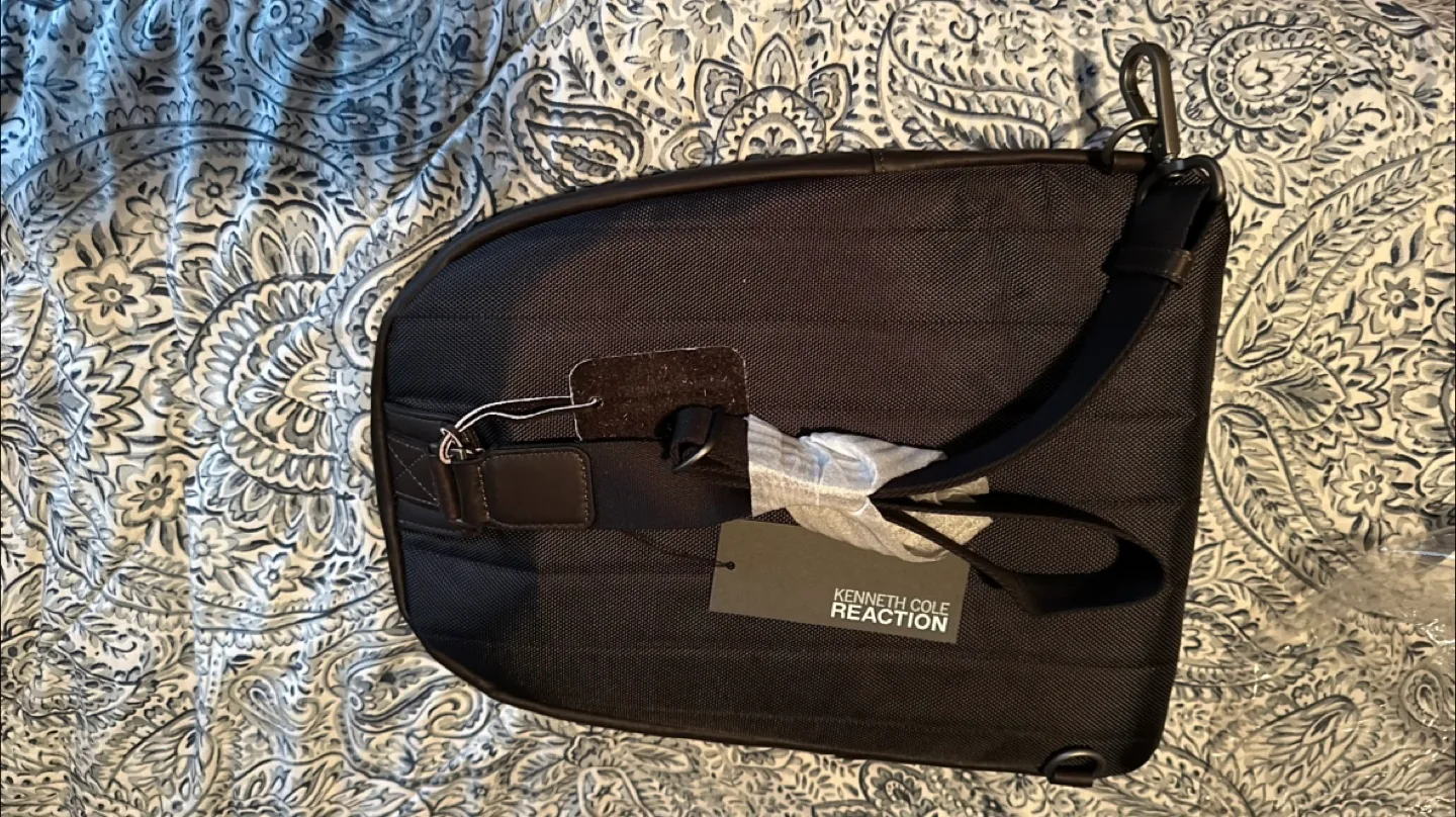 Kenneth Cole Reaction Leather Backpack image indicator(3)