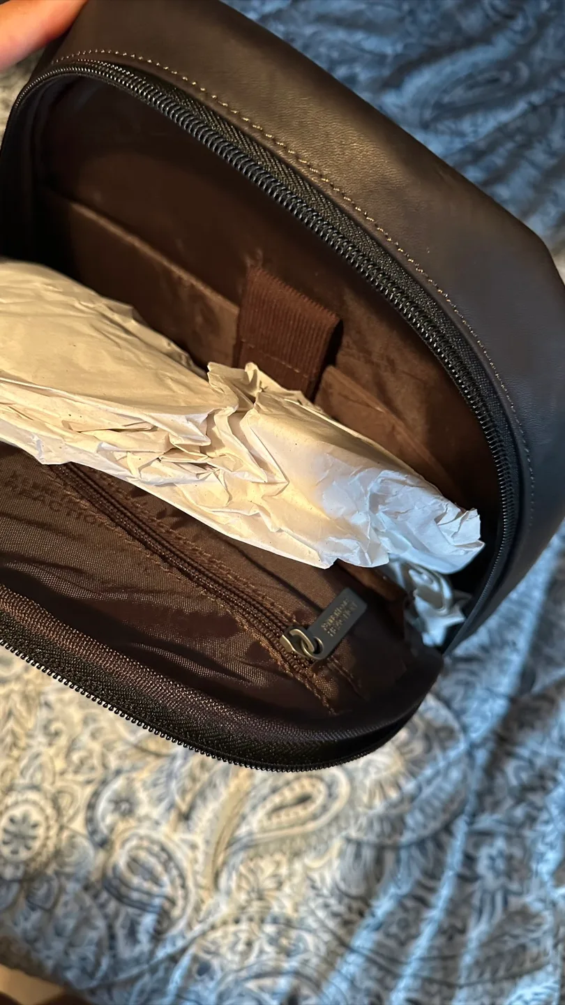 Kenneth Cole Reaction Leather Backpack image indicator(7)