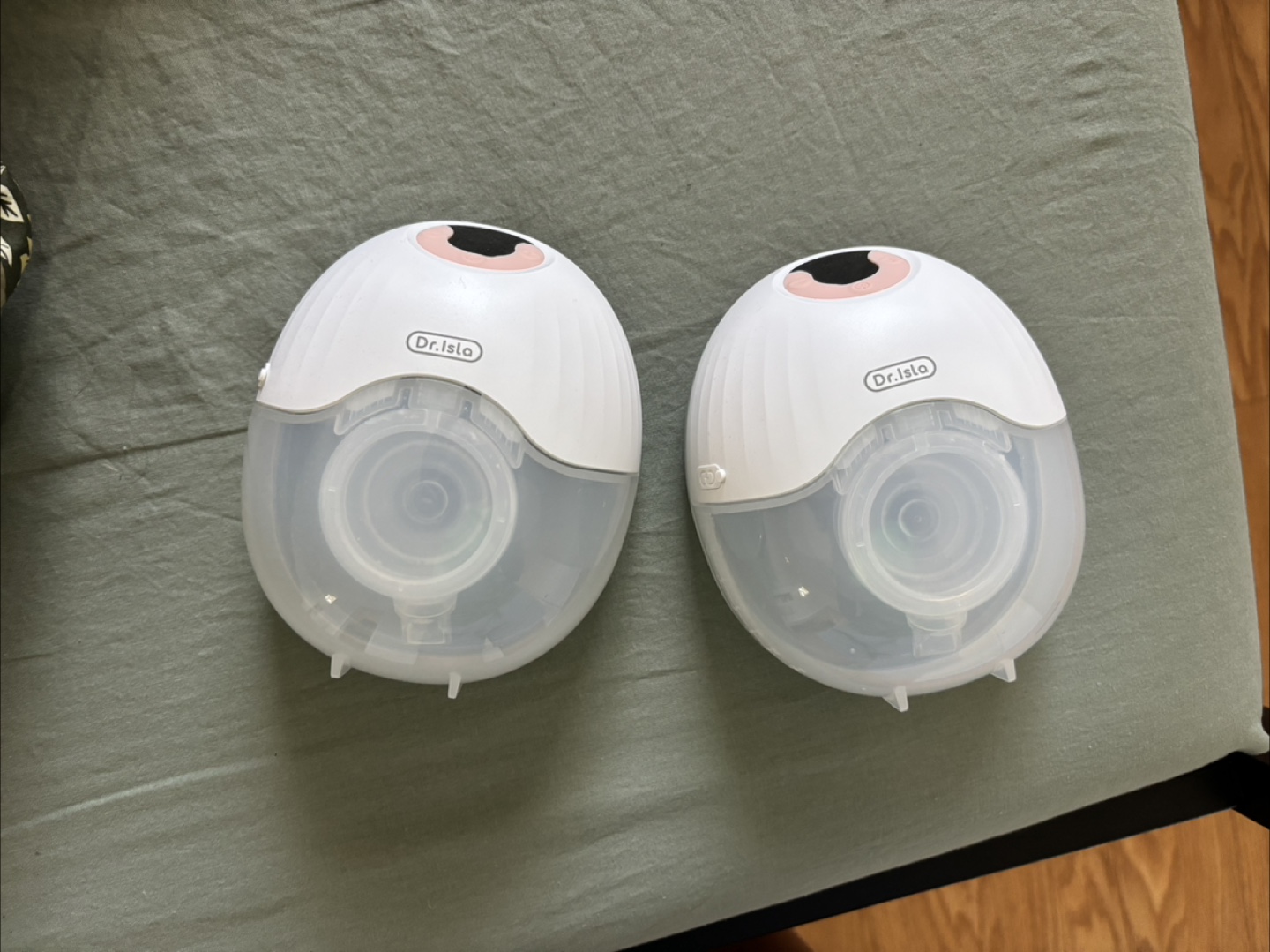 Dr. Isla Electric Breast Pump - photo 2