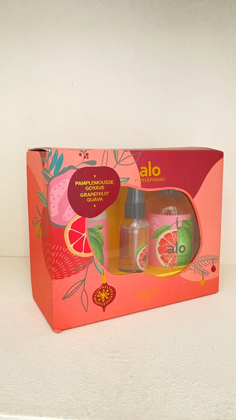 Alo Fruits & Passion Pamper Trio Gift Set thumbnail