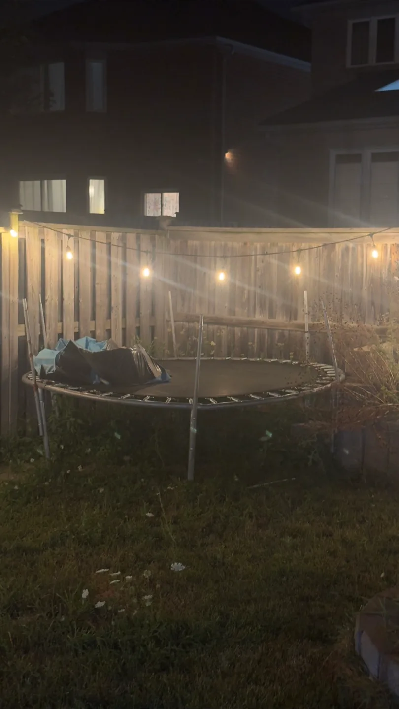 Looking to donate a Trampoline thumbnail