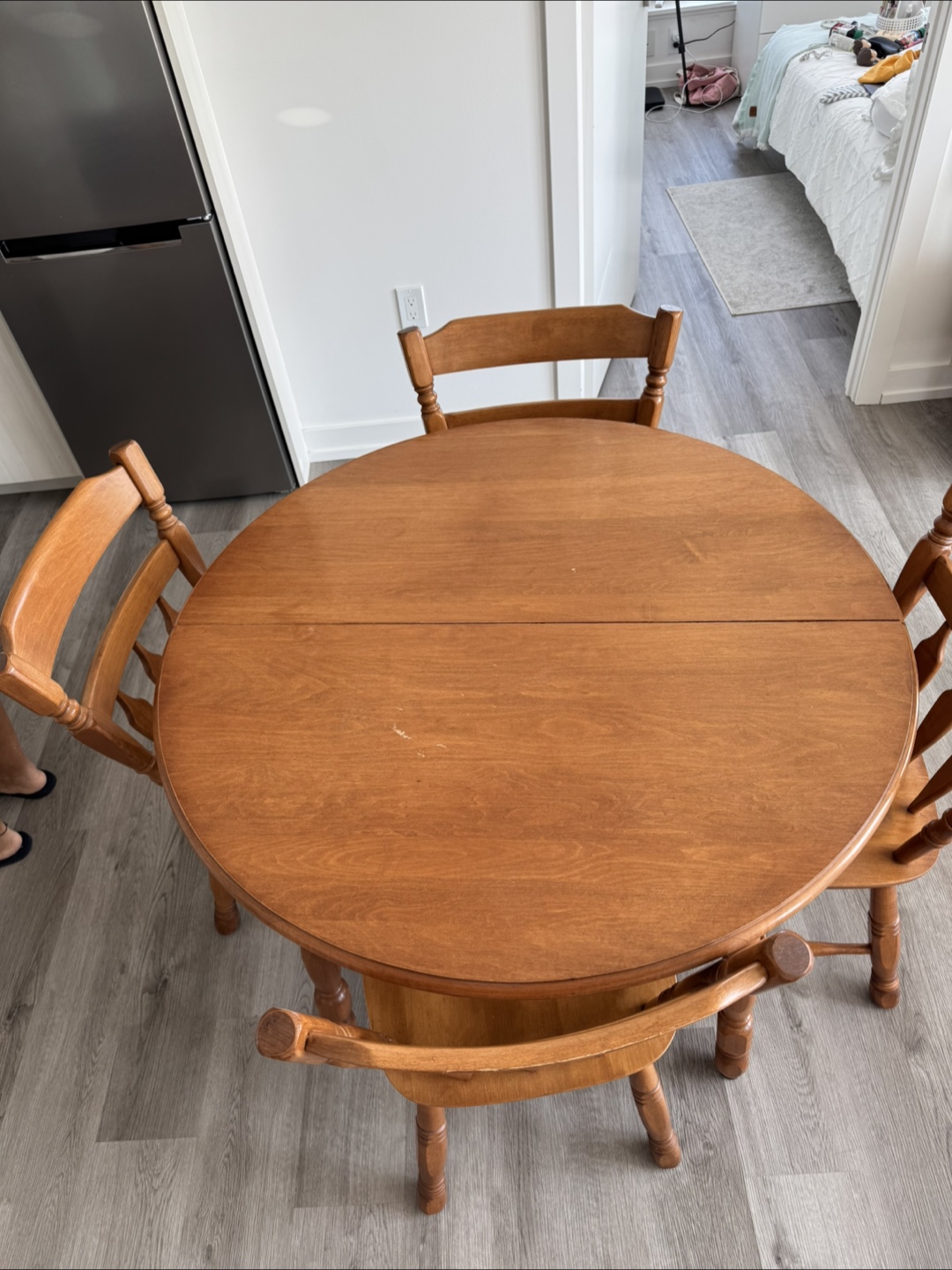 Round Wooden Dining Table with 4 Chairs - photo 2