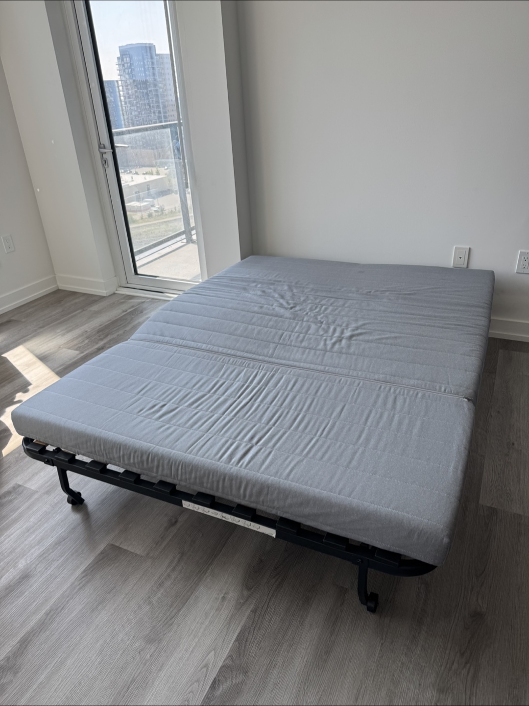 Sofa Bed - White Cover - photo 3