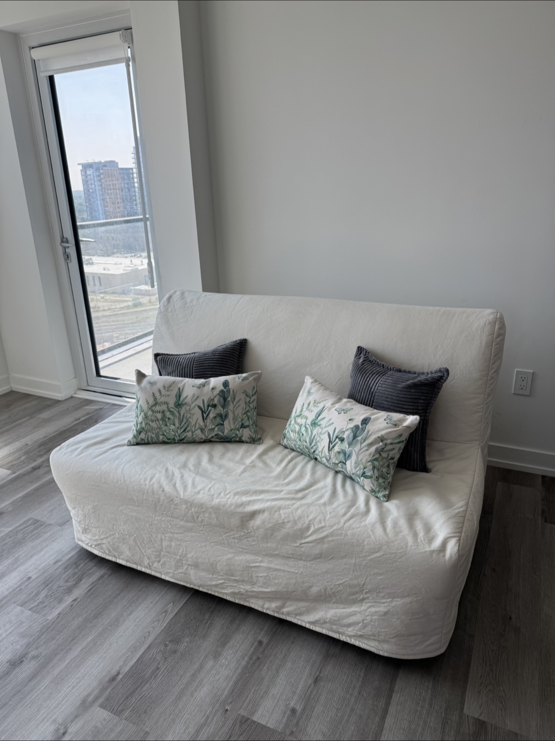 Sofa Bed - White Cover - photo 5