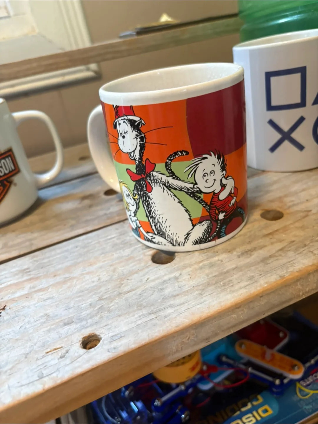 Mugs: Harley Davidson, Dr. Seuss, Playstation, Central Perk image indicator(2)