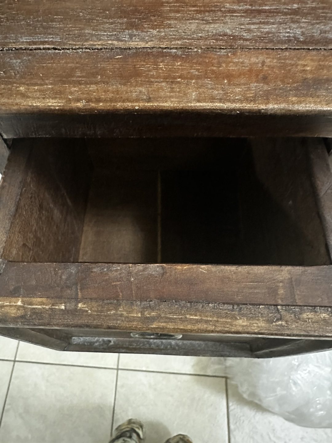 Dark Wood 5-Drawer Accent Table - photo 3