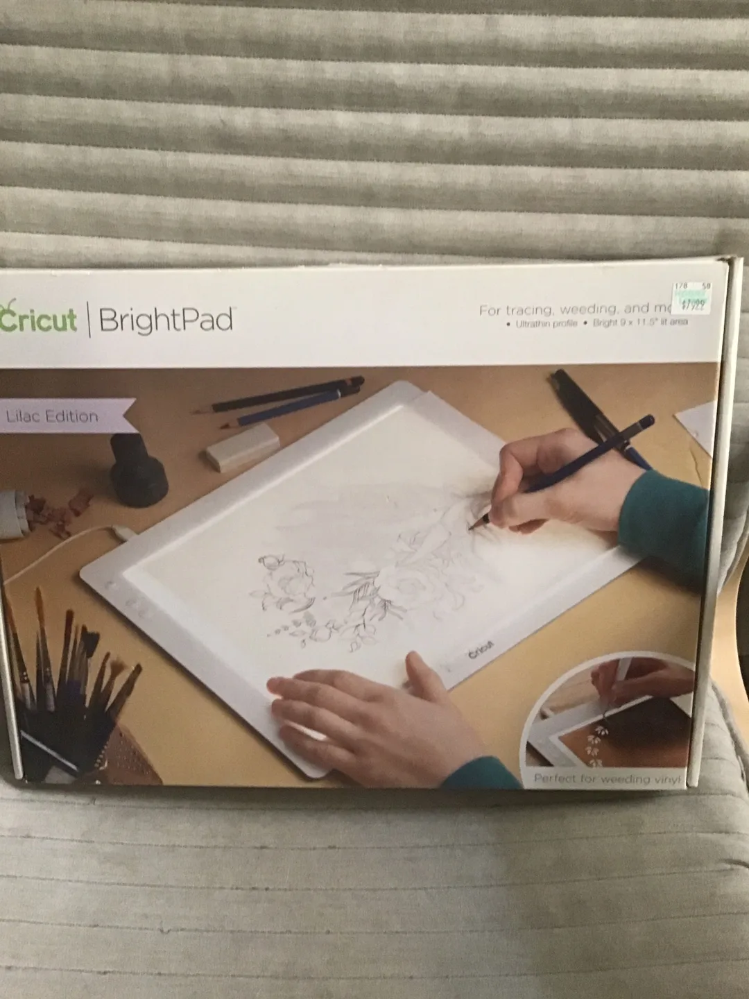 Cricut BrightPad Lilac Edition - Tracing & Weeding thumbnail