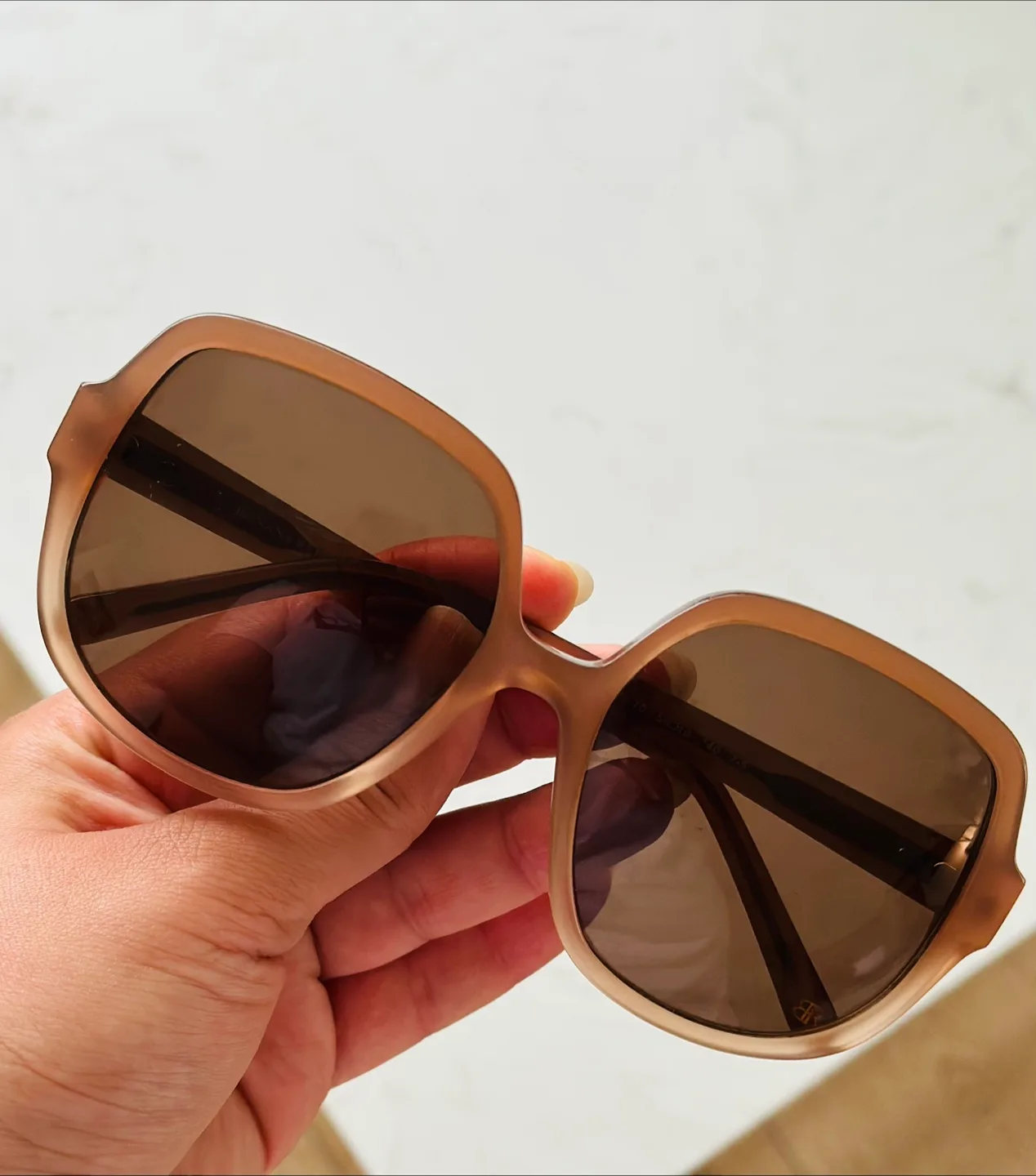 Banana Republic Sunglasses thumbnail
