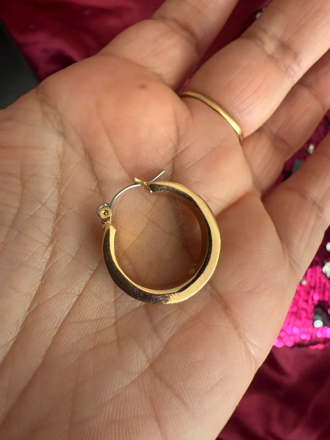 Guess Hoop Earrings - photo 4