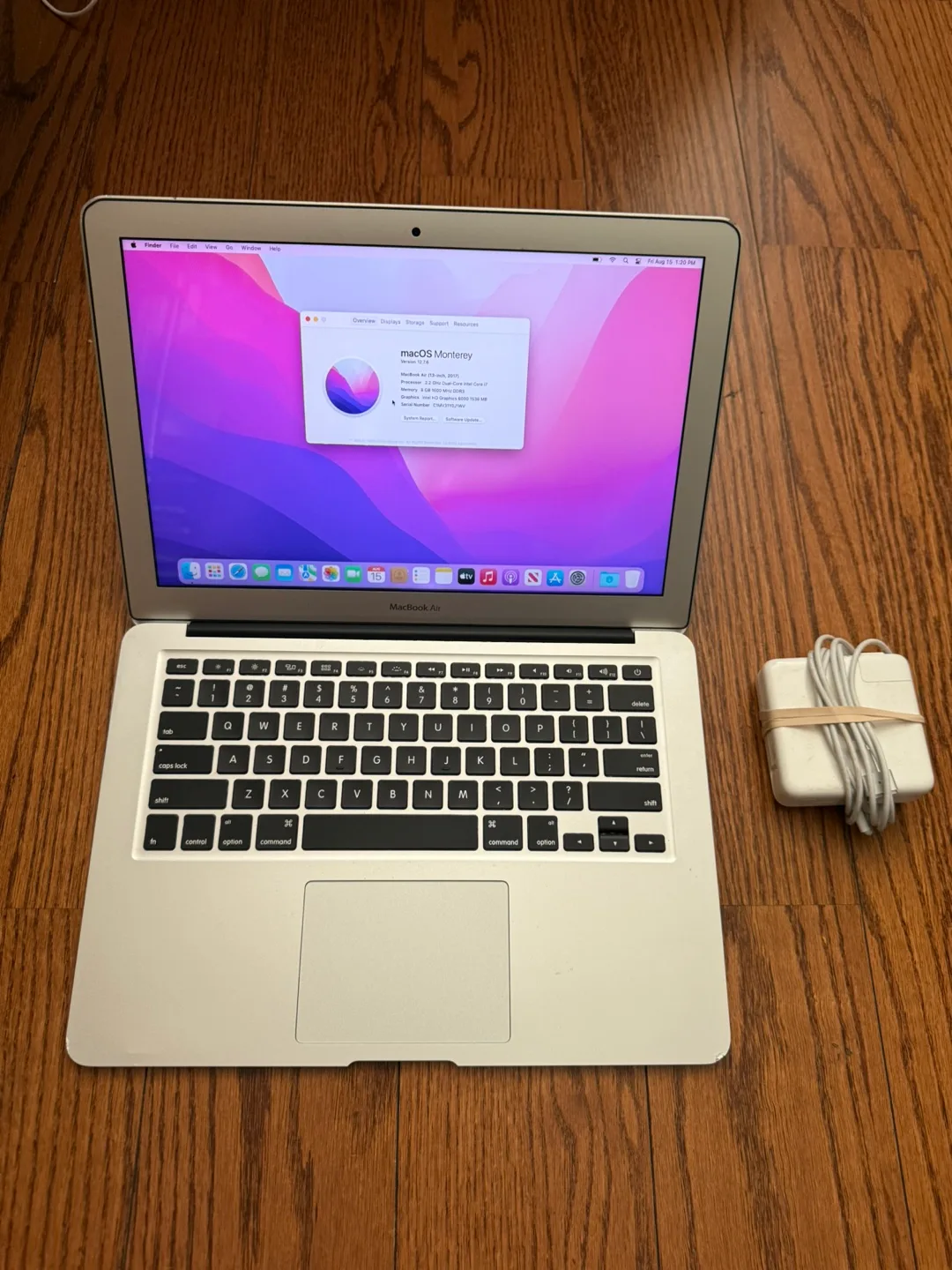 MacBook Air 13” 2017/8GB RAM/256GB SSD/Fully Functional thumbnail
