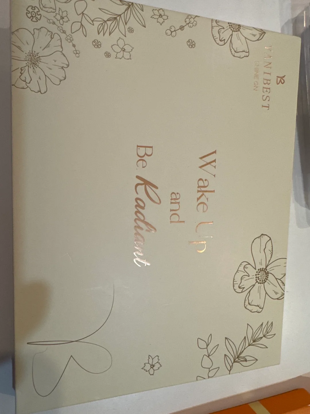 YaniBest Shine On Wake Up and Be Radiant Hair Wrap image indicator(3)