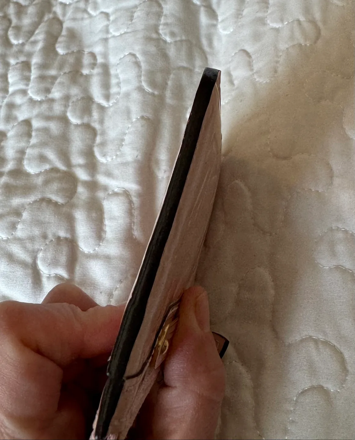 Authentic Louis Vuitton Vernis Key Pouch image indicator(5)