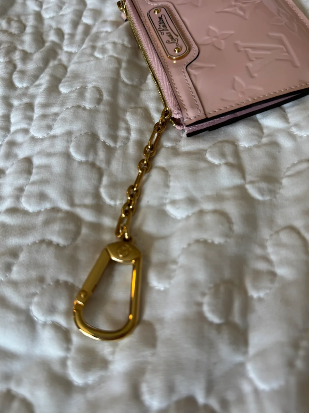 Authentic Louis Vuitton Vernis Key Pouch image indicator(7)