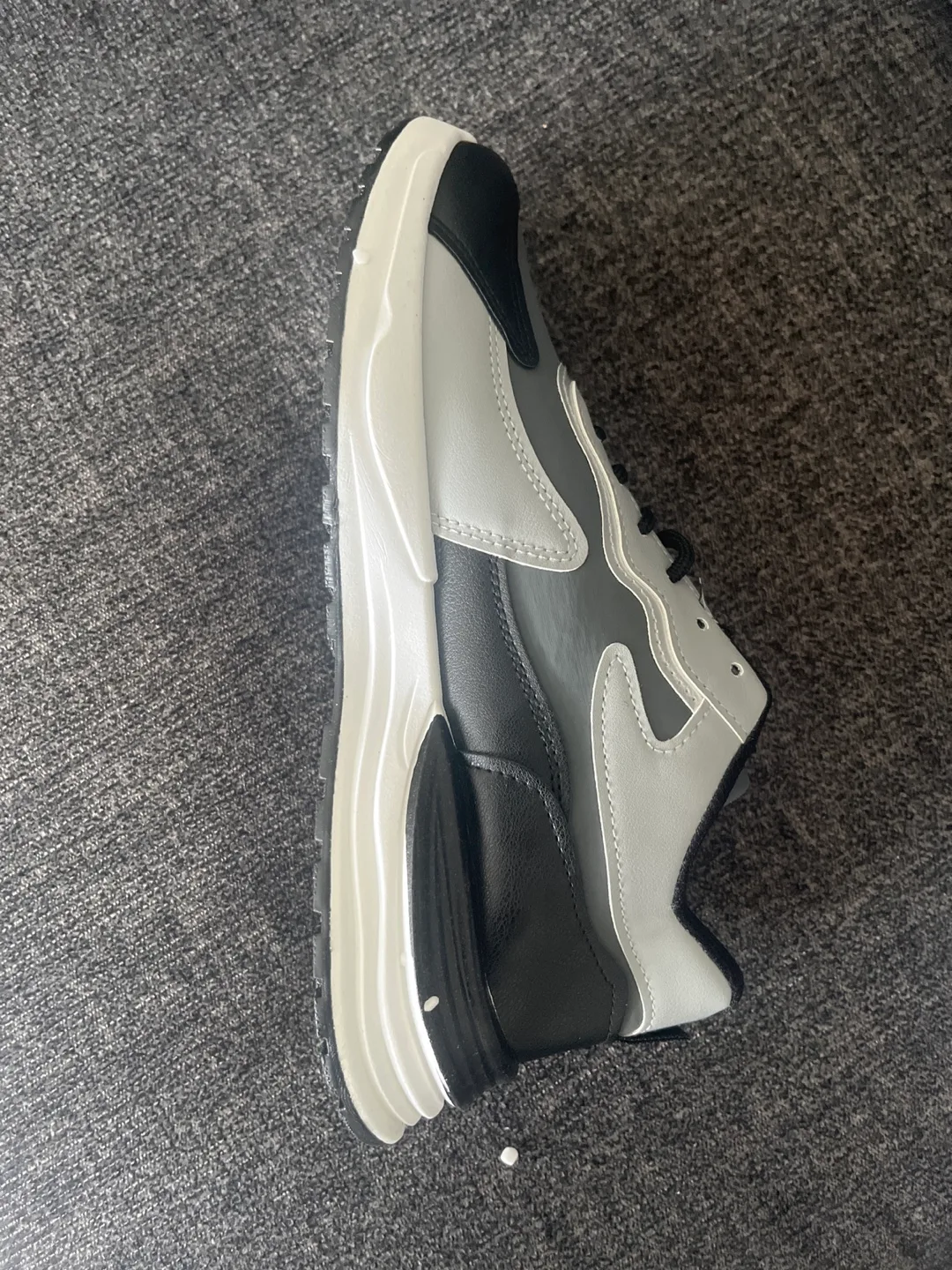 Grey & Black Sneakers - Size 32TH image indicator(2)