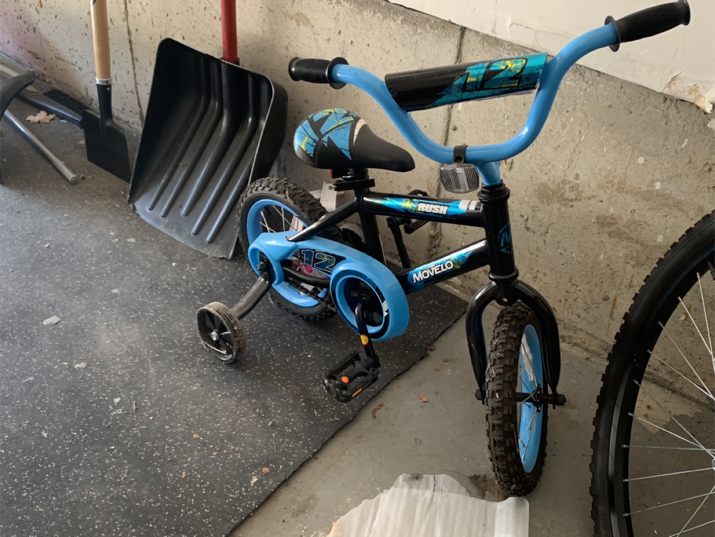 Movelo Rush Kids Bike - Great Condition