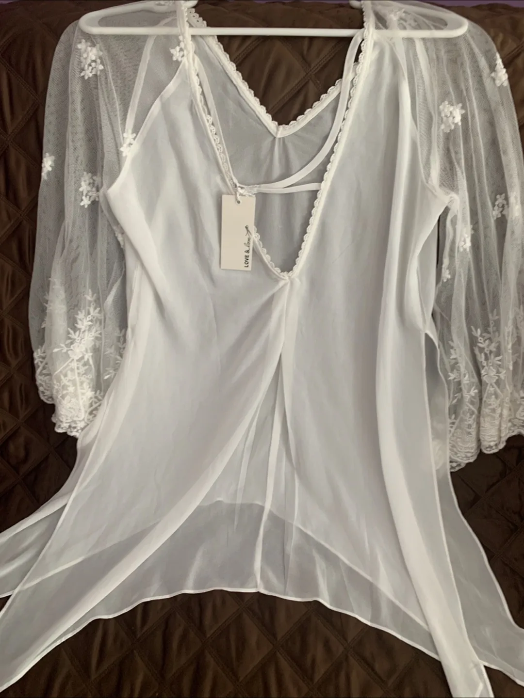 Love & Love White Lace Top image indicator(2)