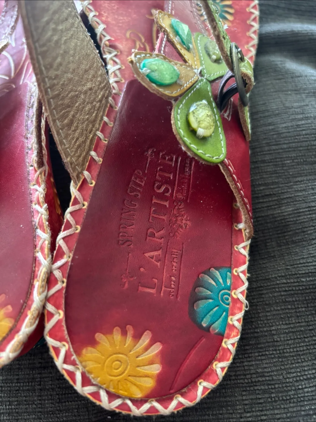 L'Artiste Spring Step Floral Sandals image indicator(9)