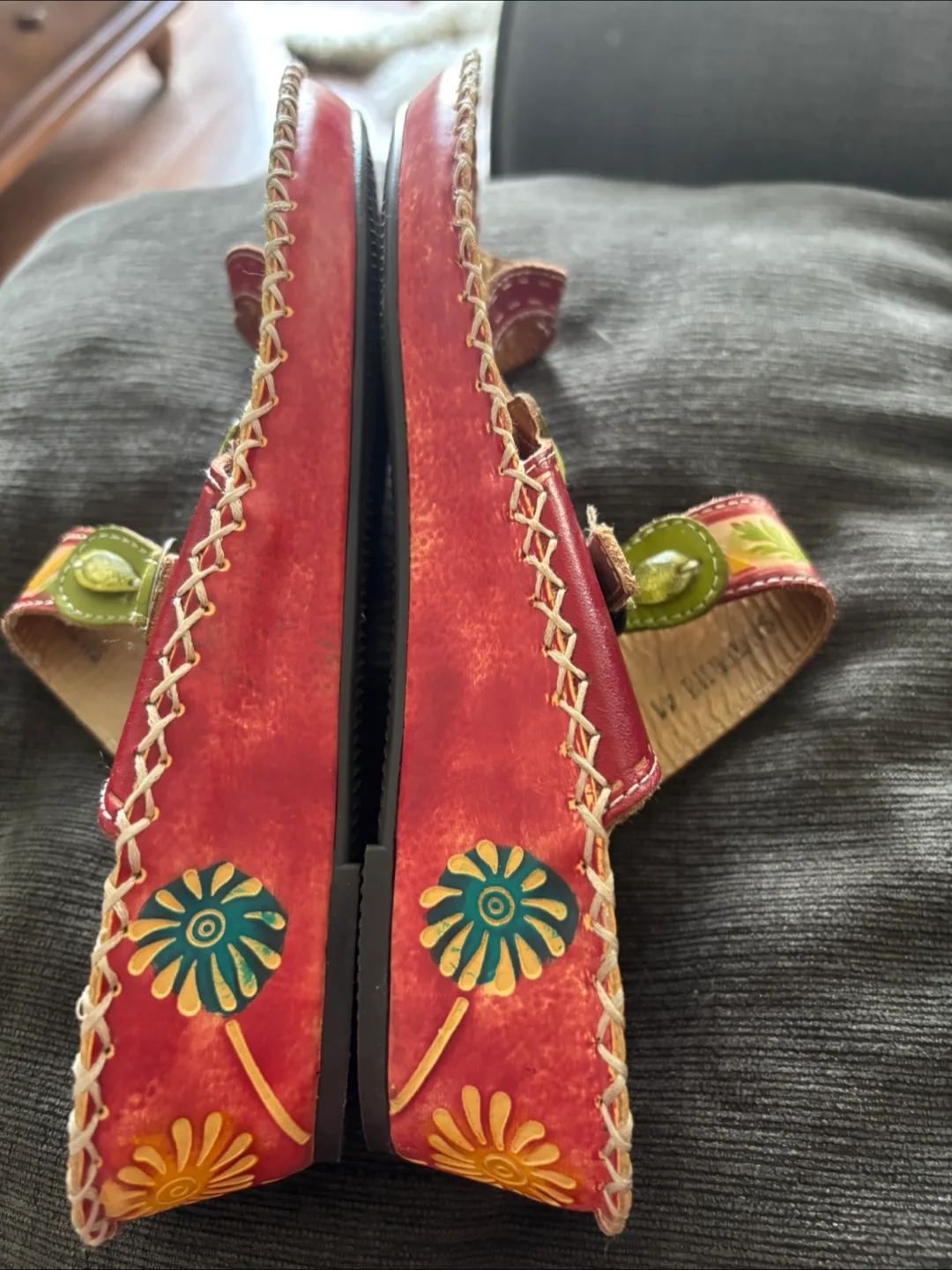 L'Artiste Spring Step Floral Sandals image indicator(8)