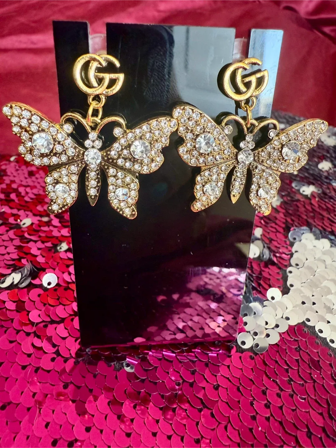 Gucci logo Butterfly Earrings thumbnail