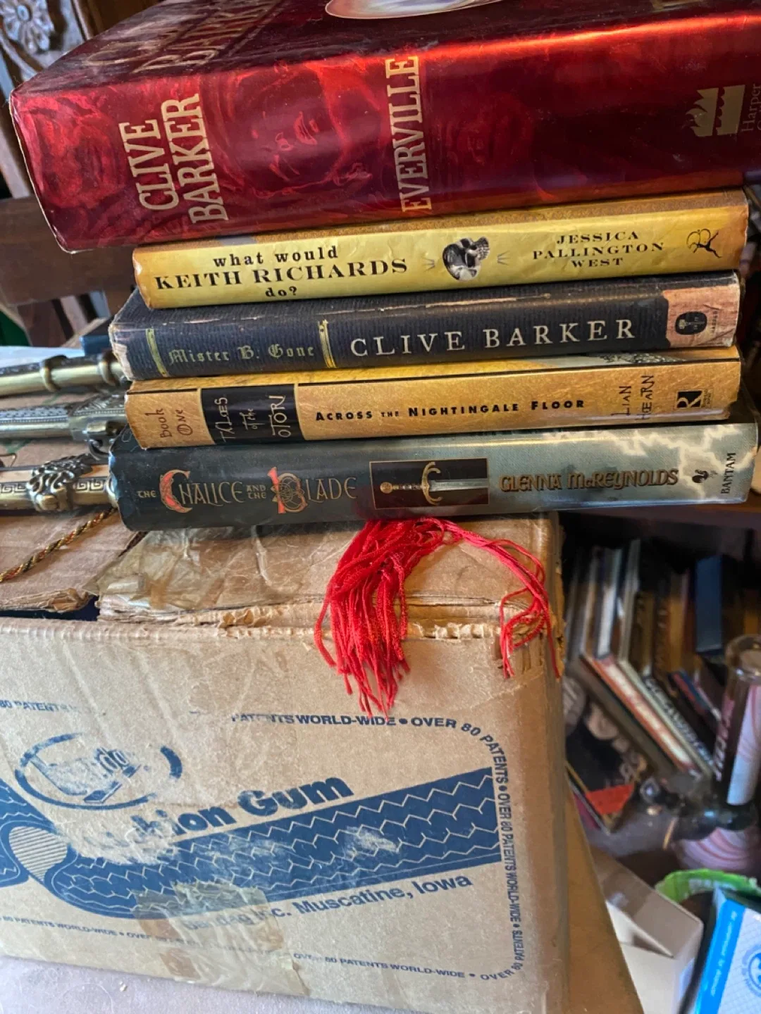 Mixed Lot of Anne Rice & Clive Barker Books image indicator(2)