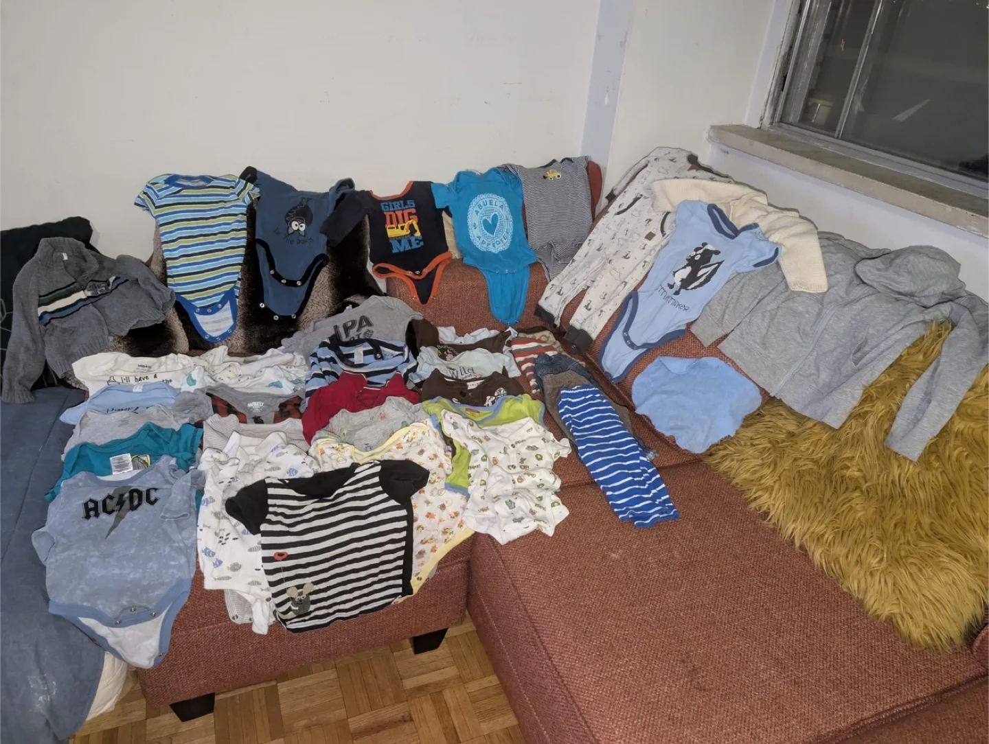 Baby Clothes Bundle - Assorted Sizes & Styles image indicator(2)