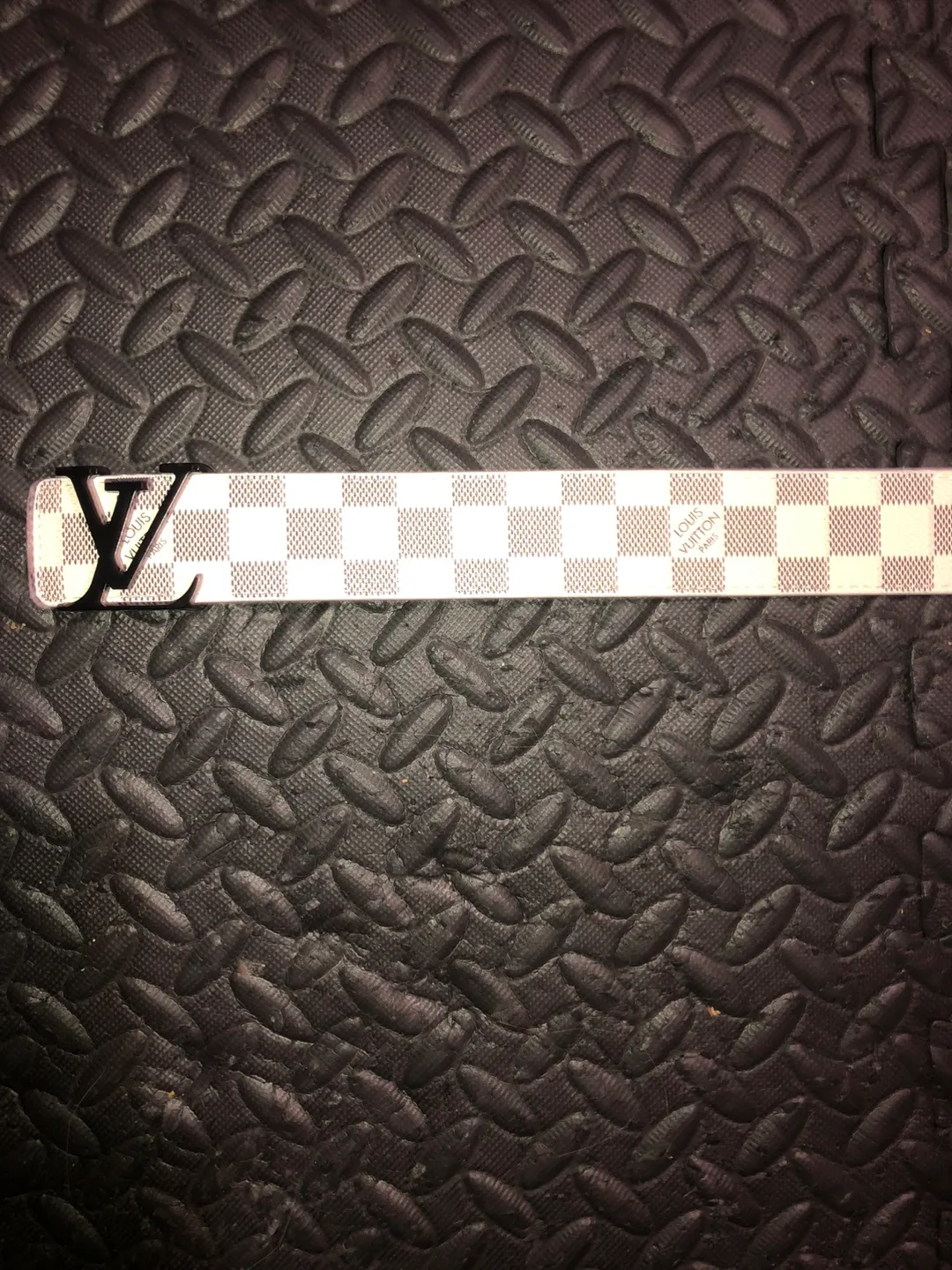 Louis Vuitton Belt Size 44/110 thumbnail