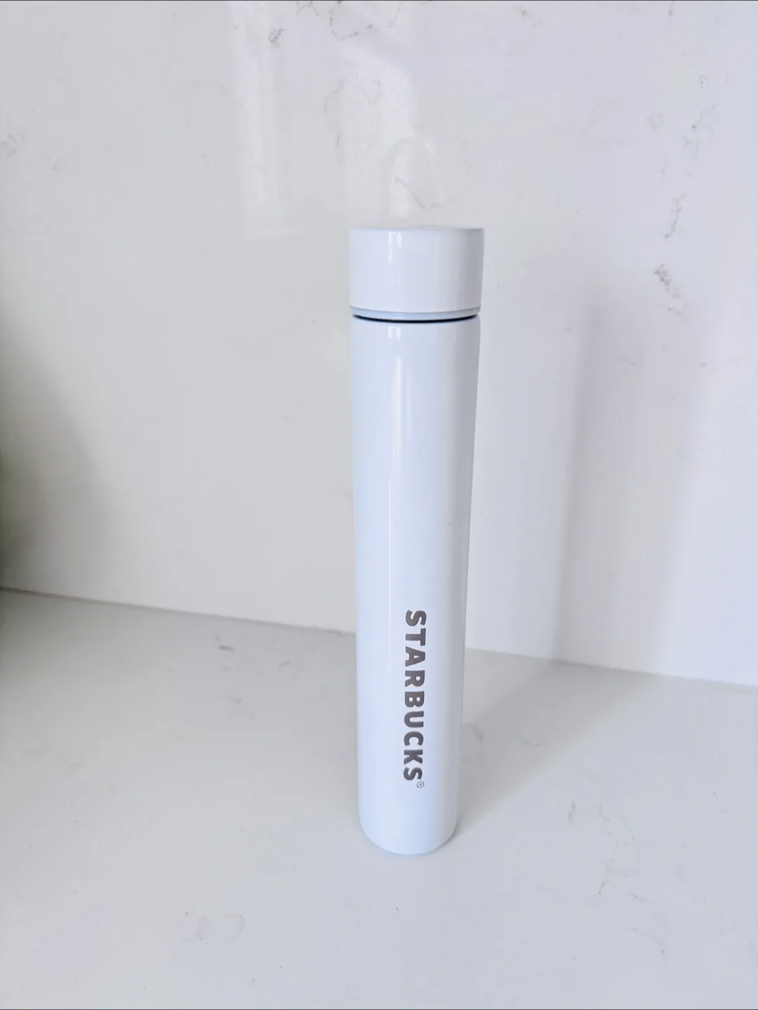 Starbucks White Water Bottle image indicator(2)