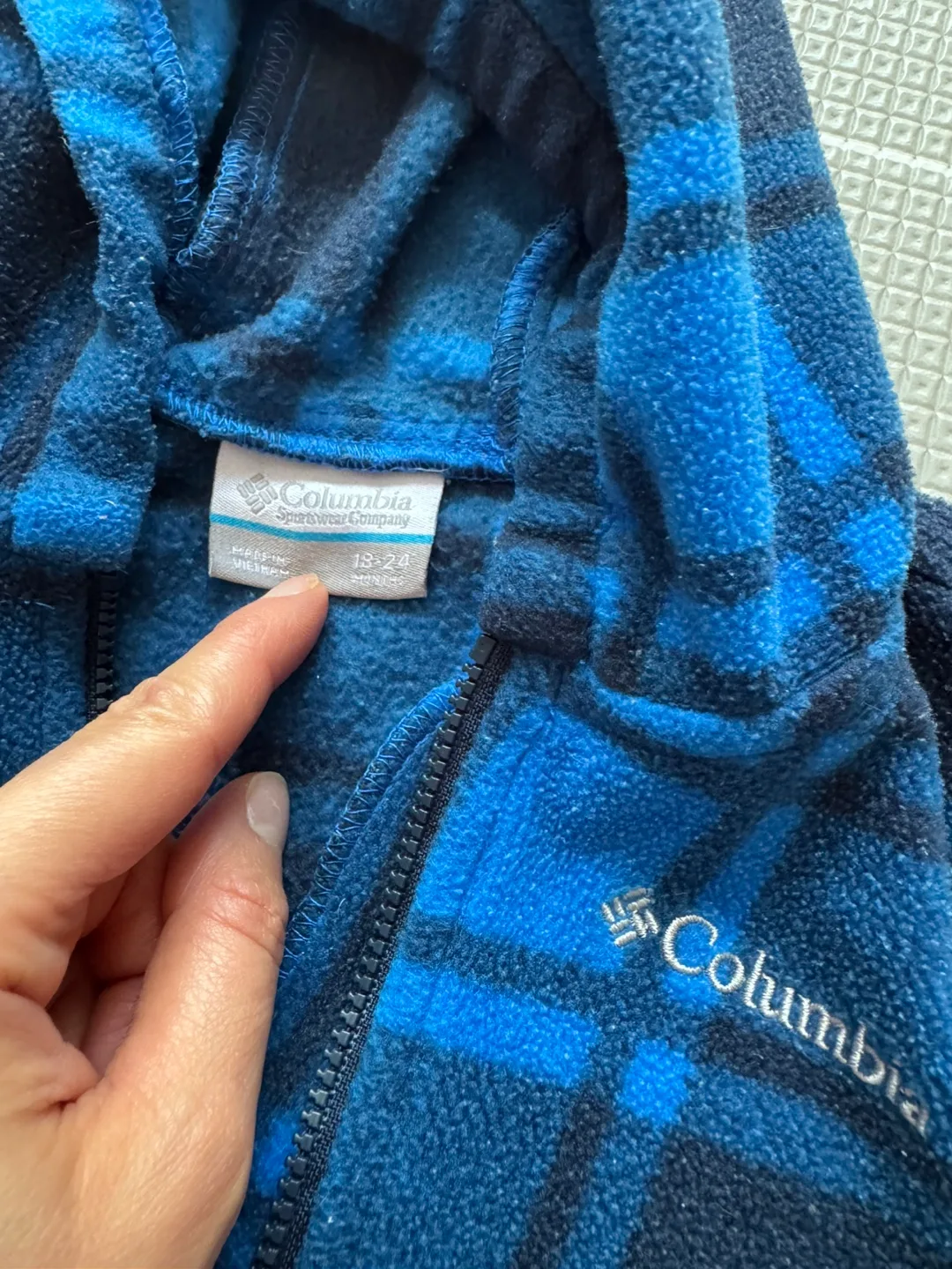 Columbia Fleece Onesie - 18-24 Months image indicator(2)