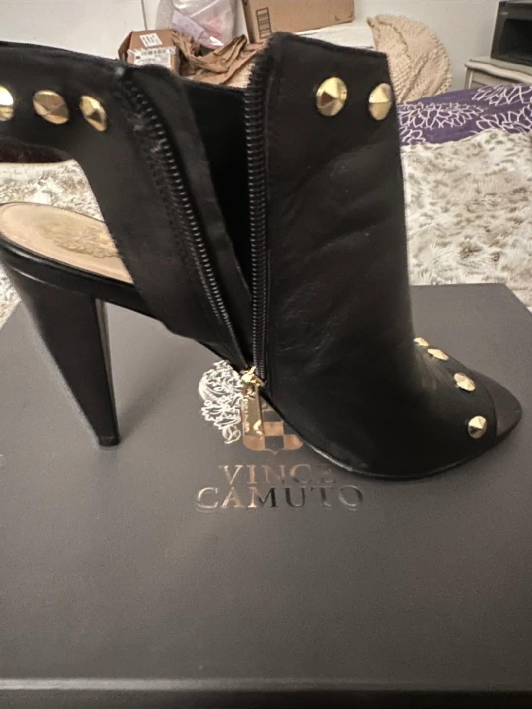 Vince Camuto Black Leather Studded Heels image indicator(4)