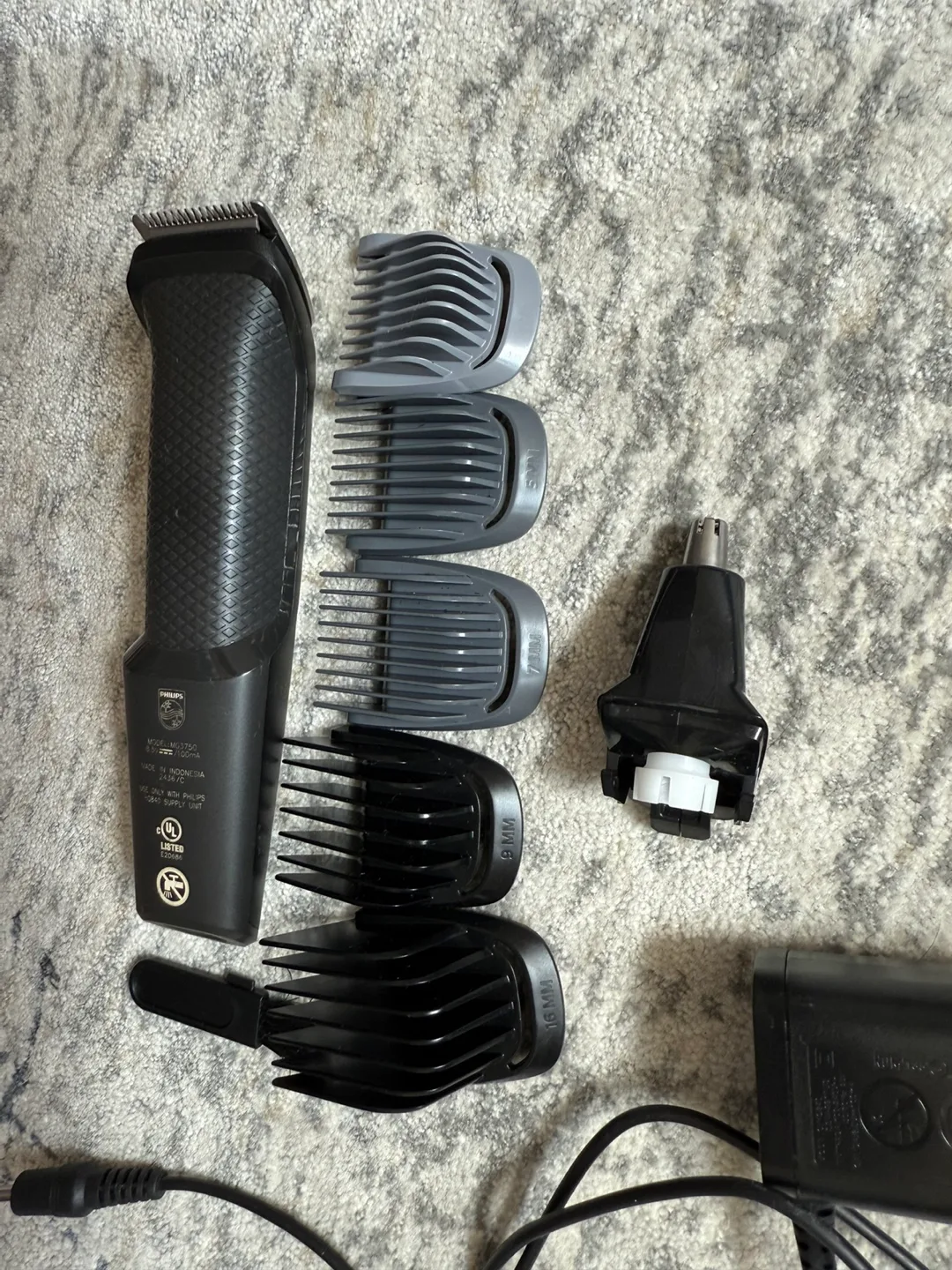 Philips Multigroomer Series 3000 thumbnail