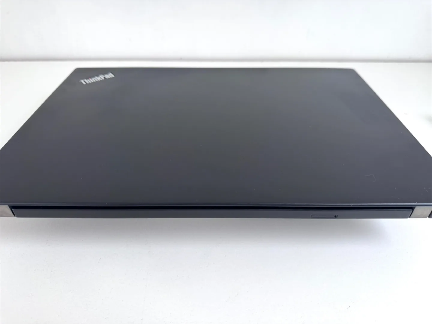 Lenovo ThinkPad T480s Laptop - Black image indicator(3)