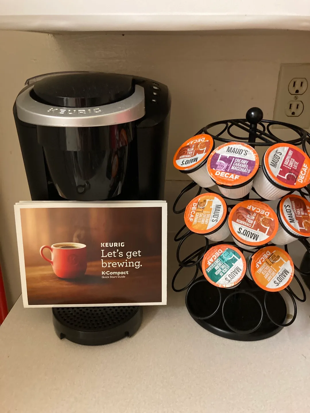 Keurig Coffee Machine plus rotary coffee holder thumbnail