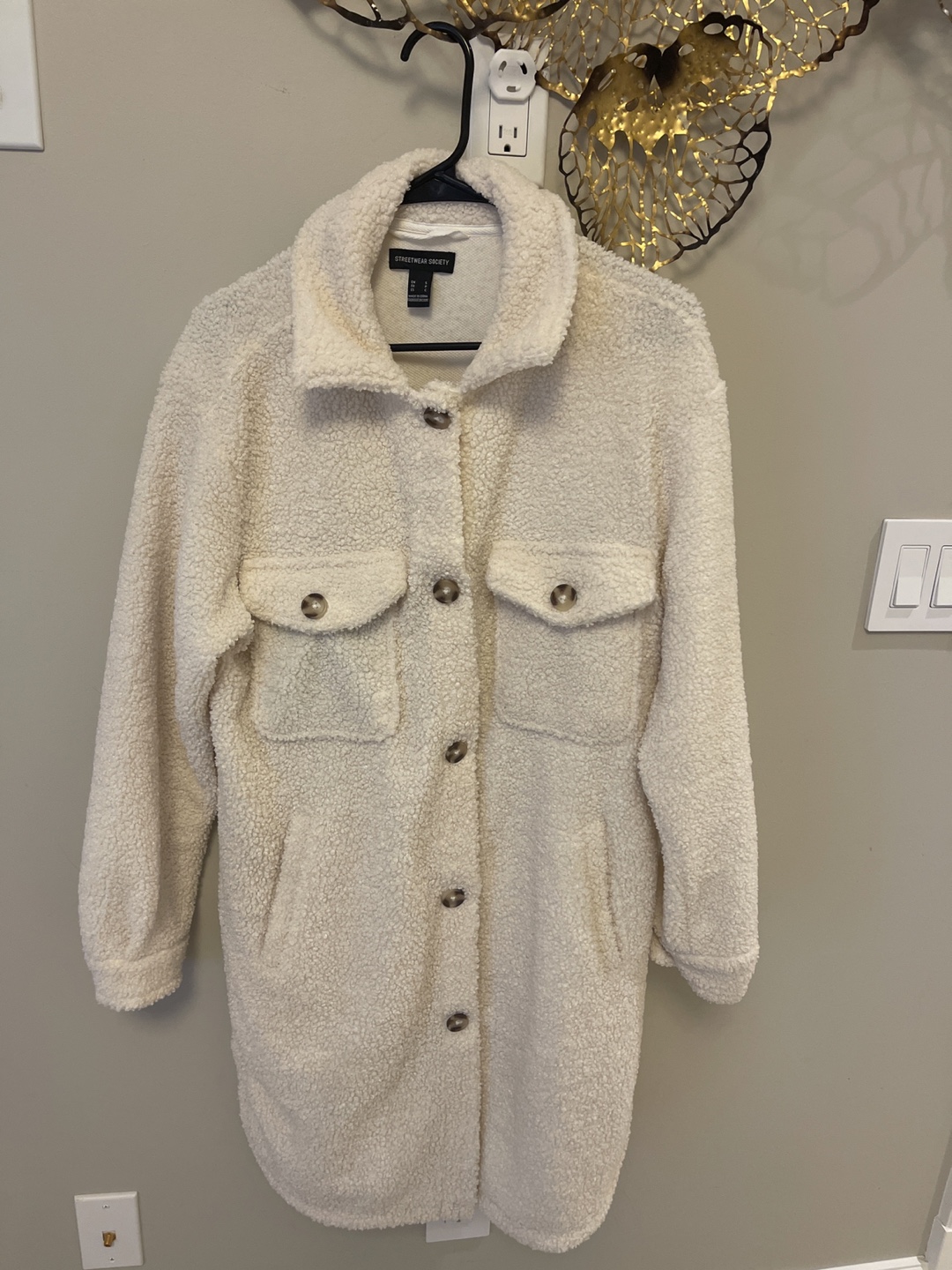 Streetwear Society Cream Sherpa Jacket - Size Small