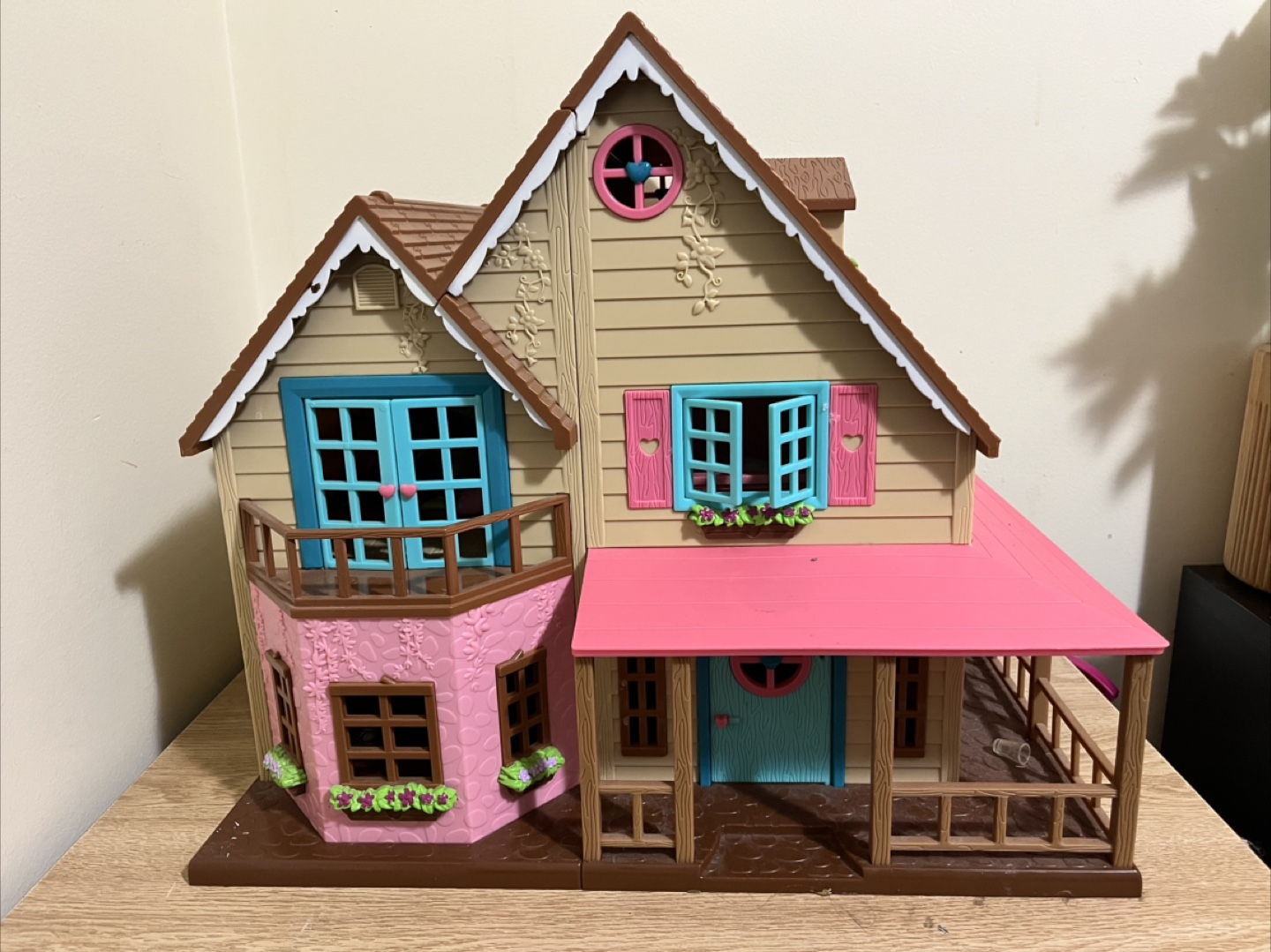 Kids Toy Dollhouse