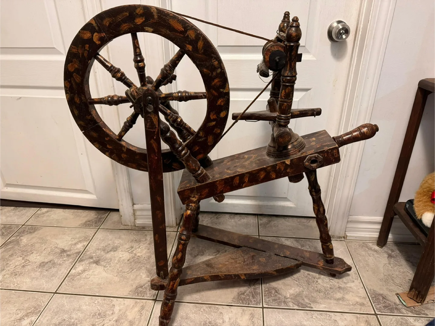 Antique Spinning Wheel thumbnail