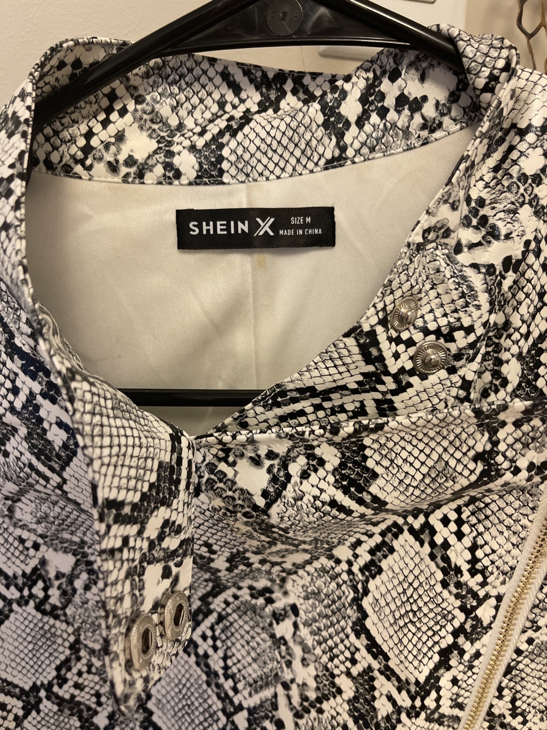 Shein Snakeskin Print Jacket - Size M - photo 2