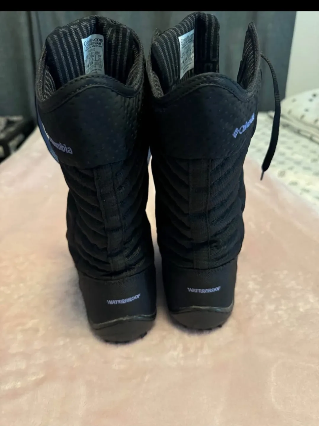 Columbia Women's Winter Boots - Size 5 thumbnail