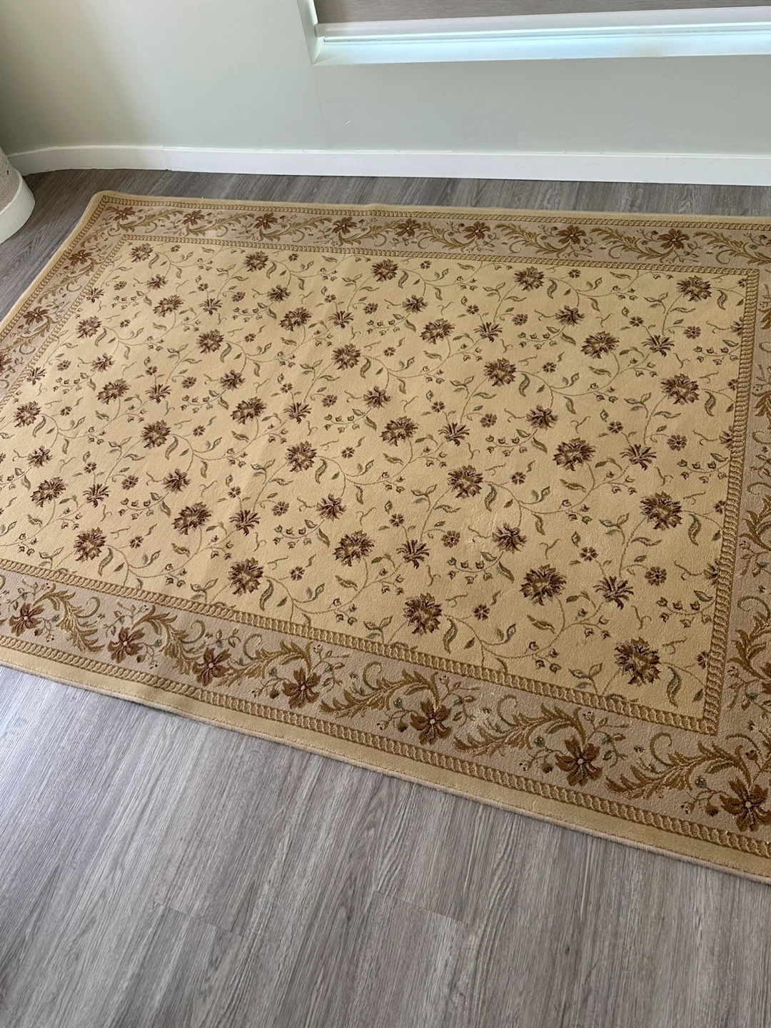 Imperial Collection Area Rug - Floral Pattern