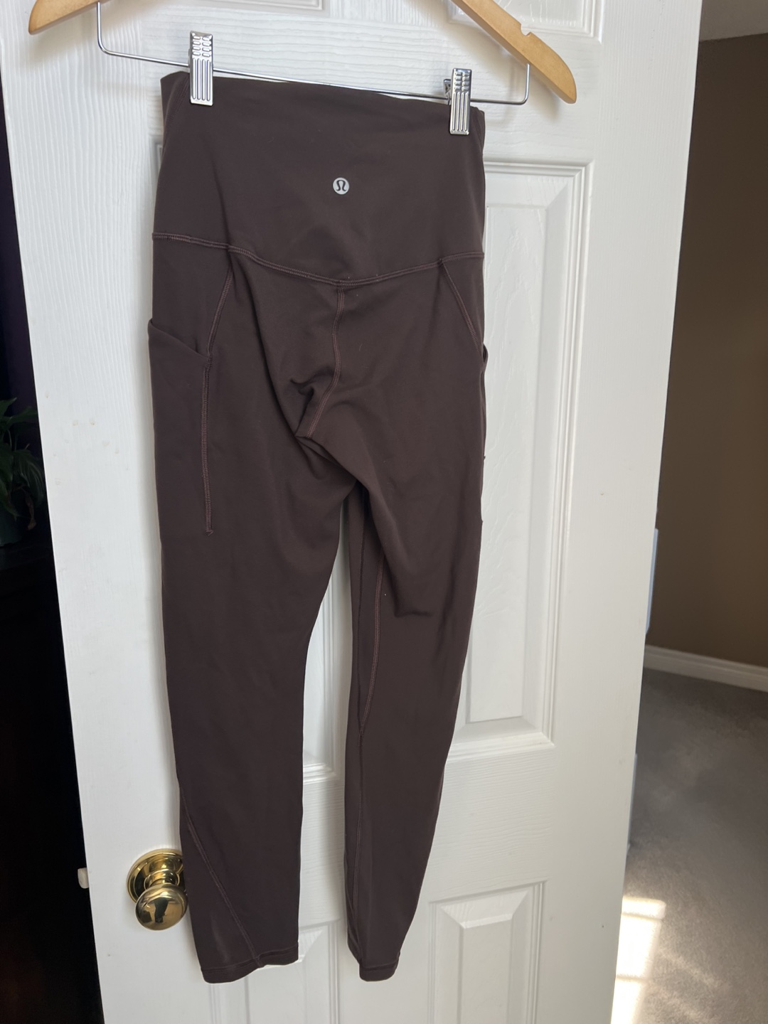 Lululemon Align high rise leggings with pockets size 4 - photo 2