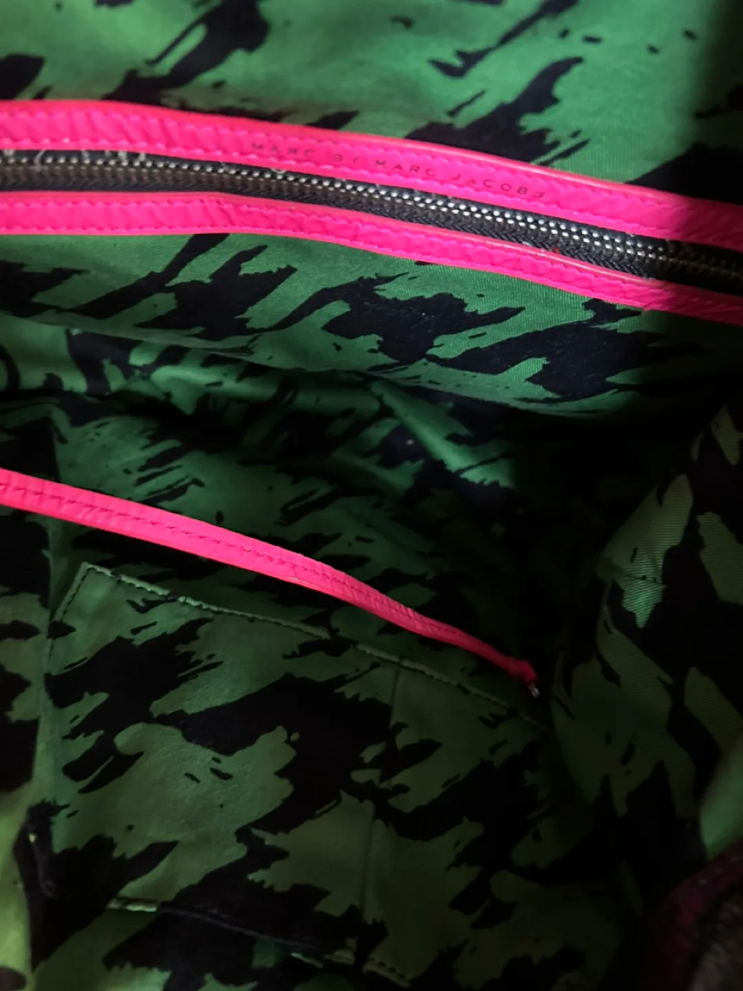 Marc by Marc Jacobs Tote Bag image indicator(8)