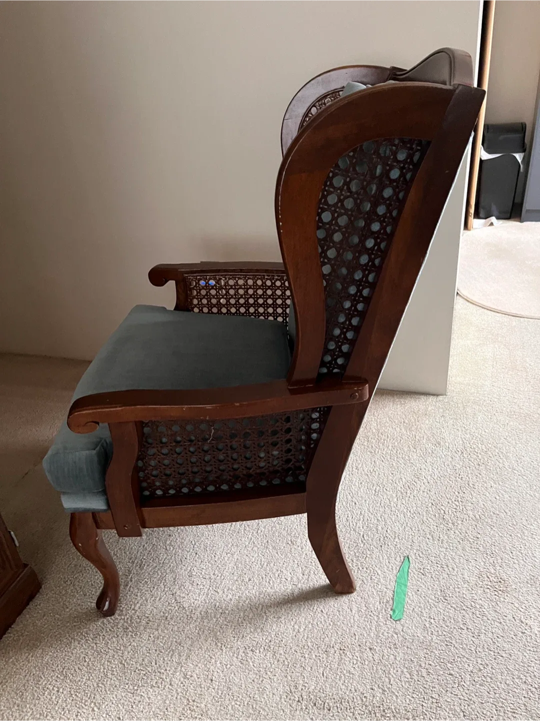 Vintage Style Wingback Chair - Blue image indicator(3)