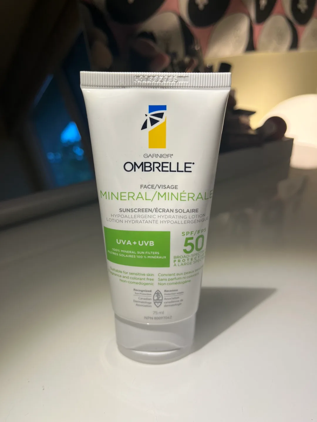 Garnier Ombrelle Mineral Face Sunscreen SPF 50 thumbnail