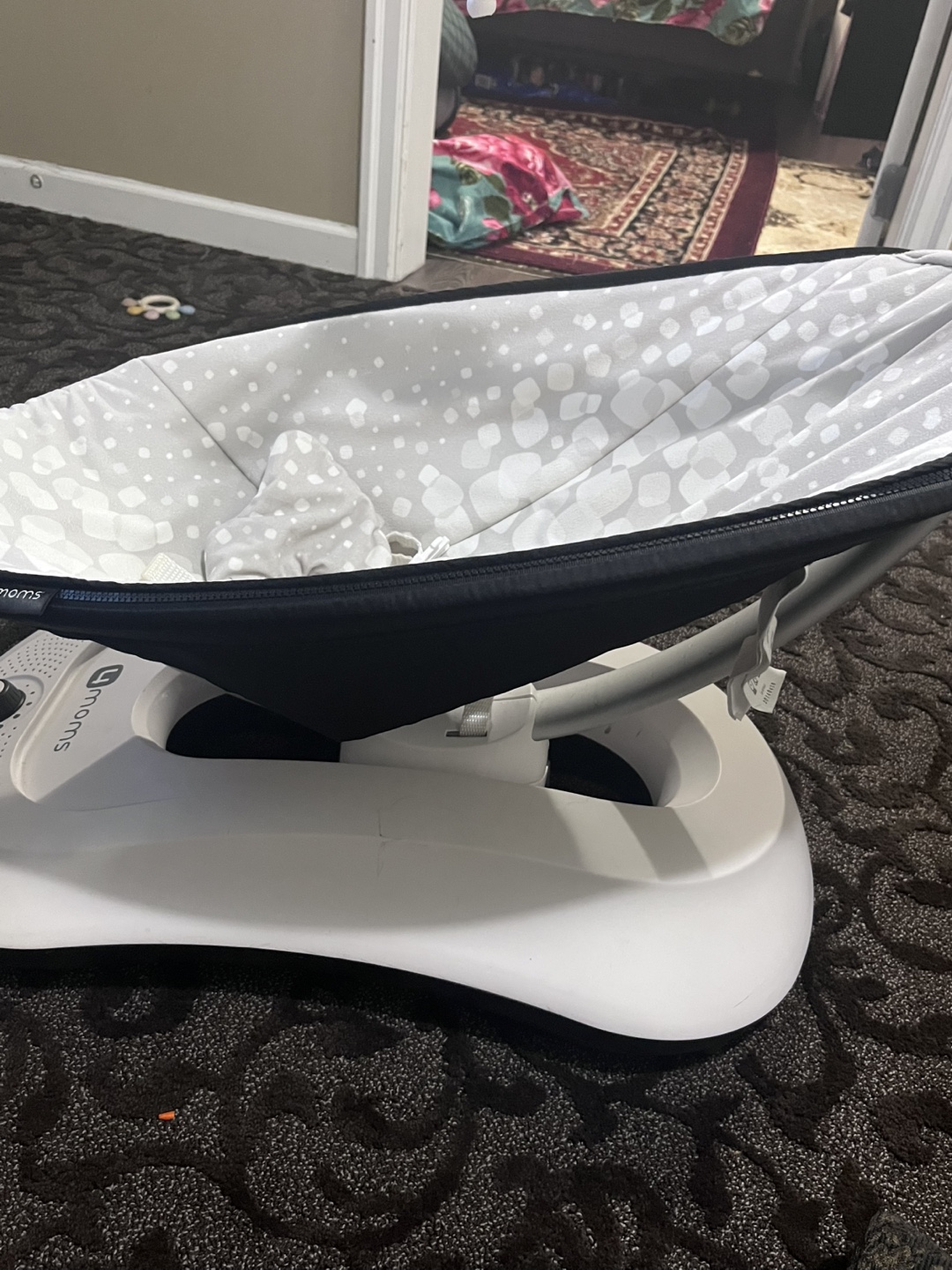 4moms MamaRoo Baby Swing + Safety 1st Baby Monitor
