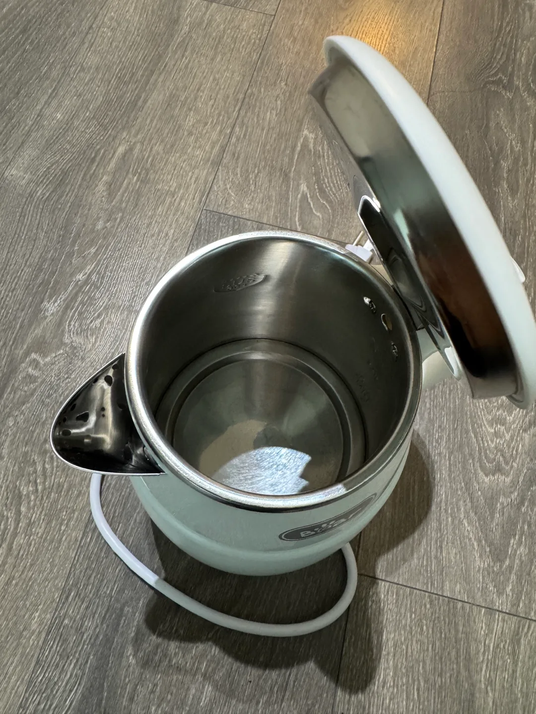 Bear Electric Kettle - White image indicator(3)