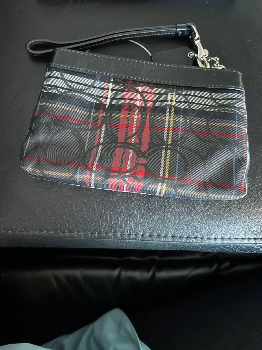 Coach Wristlet Pouch image indicator(2)