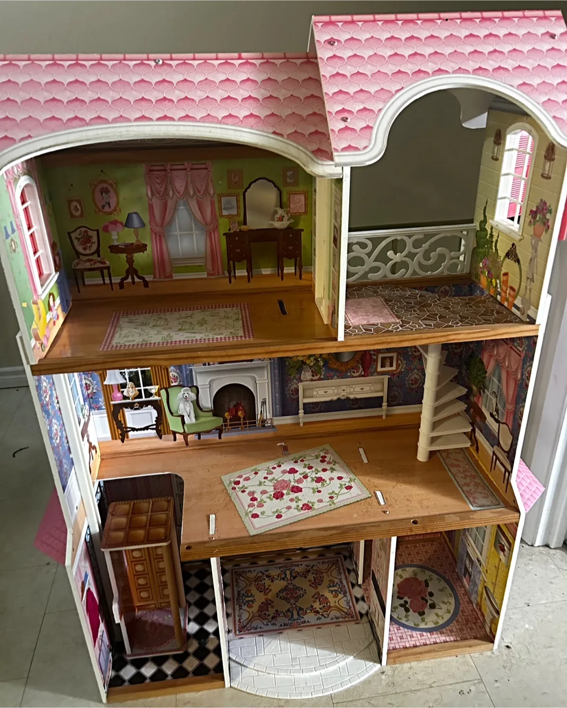 Large Dollhouse - includes some furniture & dolls image indicator(2)