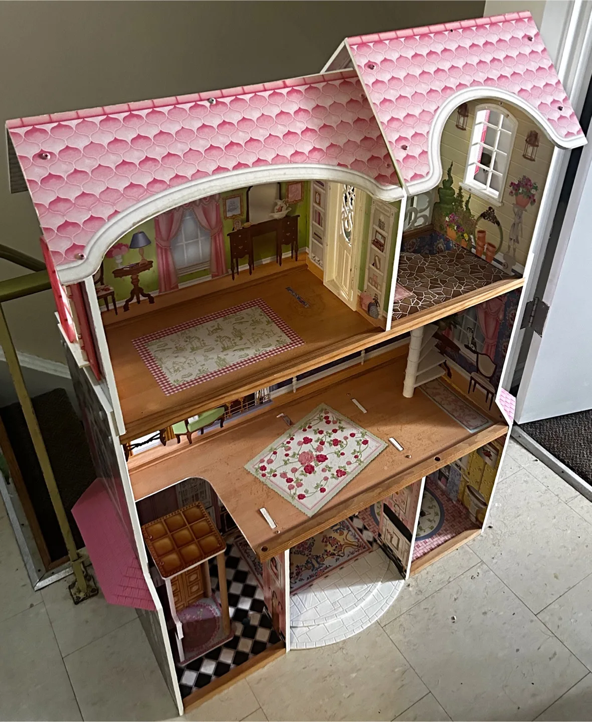 Large Dollhouse - includes some furniture & dolls image indicator(9)