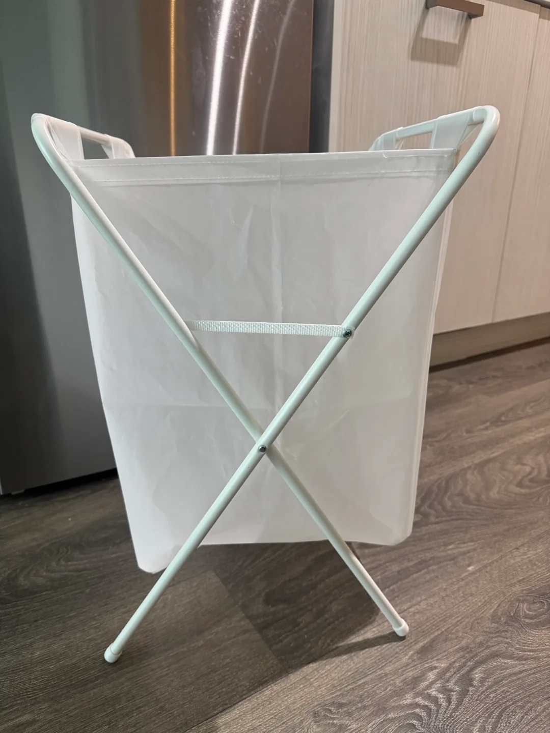 White Collapsible Laundry Hamper thumbnail