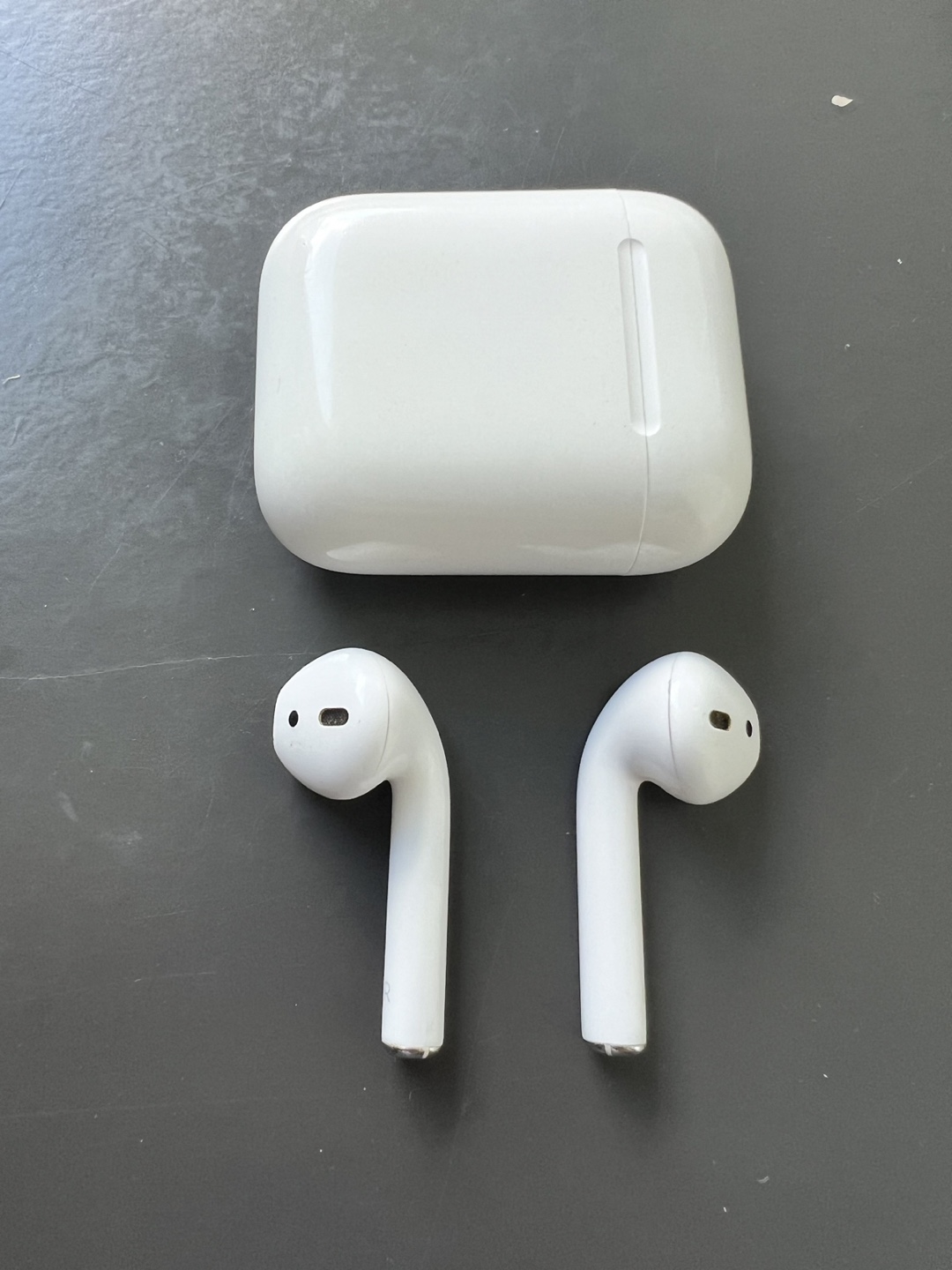 Apple AirPods (2nd Generation)